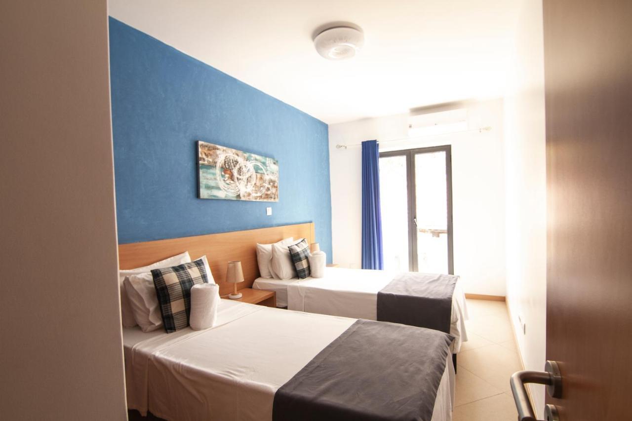 Deluxe Aparthotel Praia Bagian luar foto