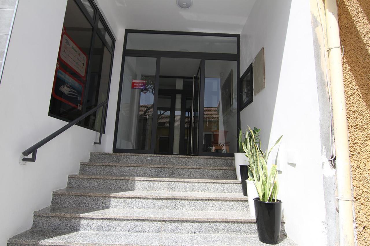 Deluxe Aparthotel Praia Bagian luar foto