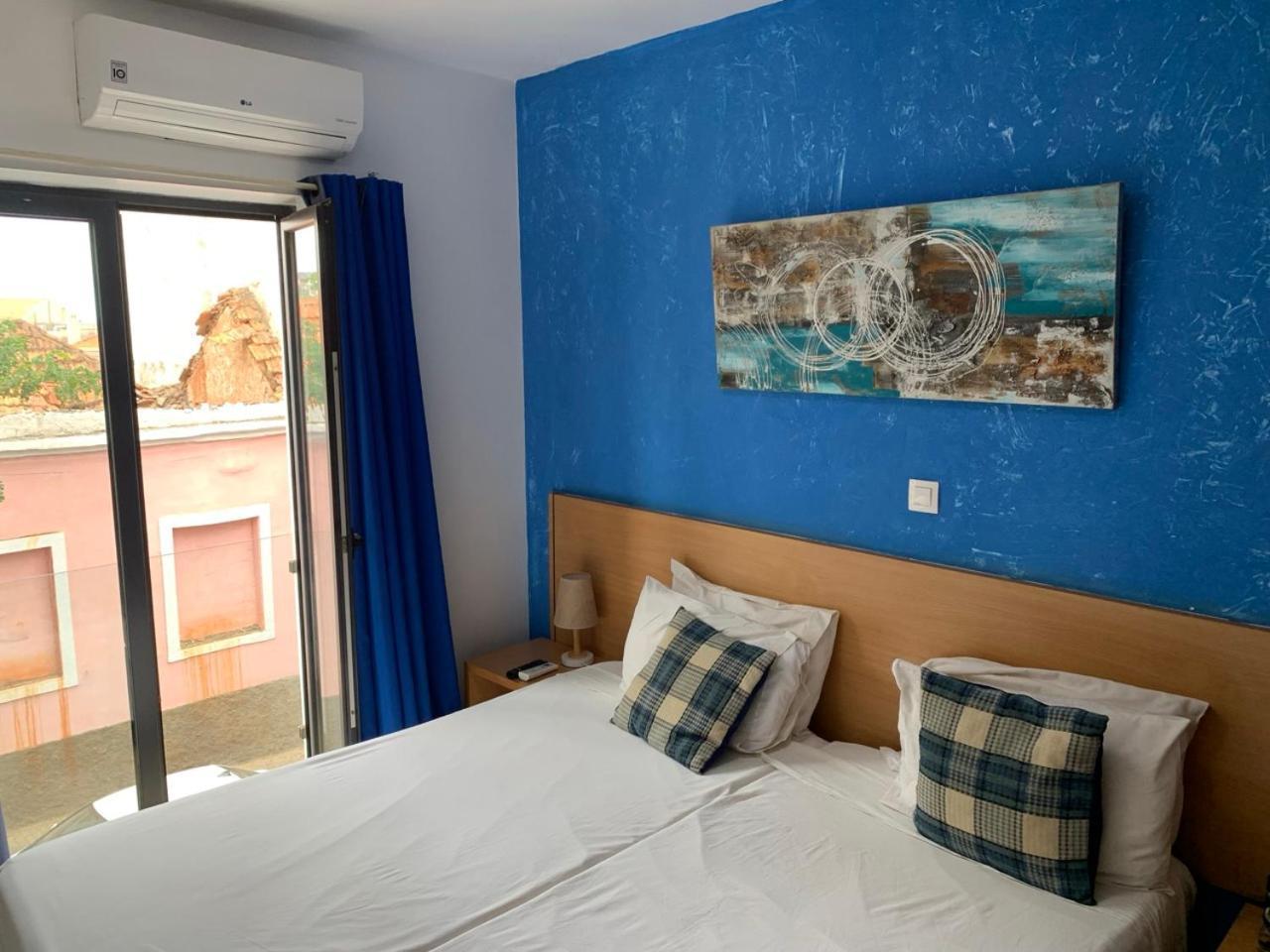 Deluxe Aparthotel Praia Bagian luar foto