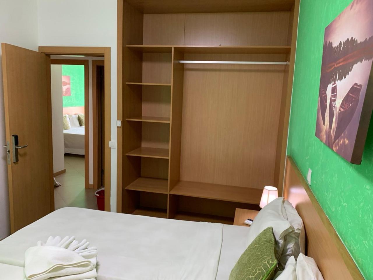 Deluxe Aparthotel Praia Bagian luar foto